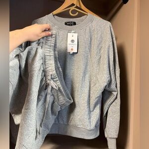 Women’s lounge set with sweatshirts and shorts